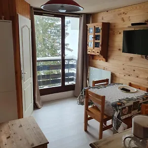 https://appartement-combes-blanche-2.hotels-rhonealpes.com